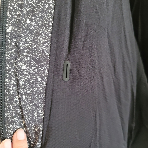 Lululemon, Here To Move Jacket, Luminesce Splatter White‎ Black, Size 6 - Picture 9 of 15